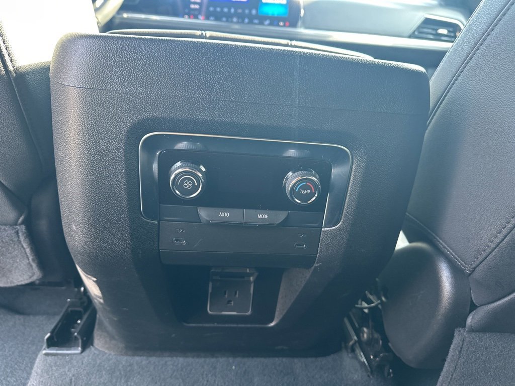Used 2025 Chevrolet Tahoe LT image 14