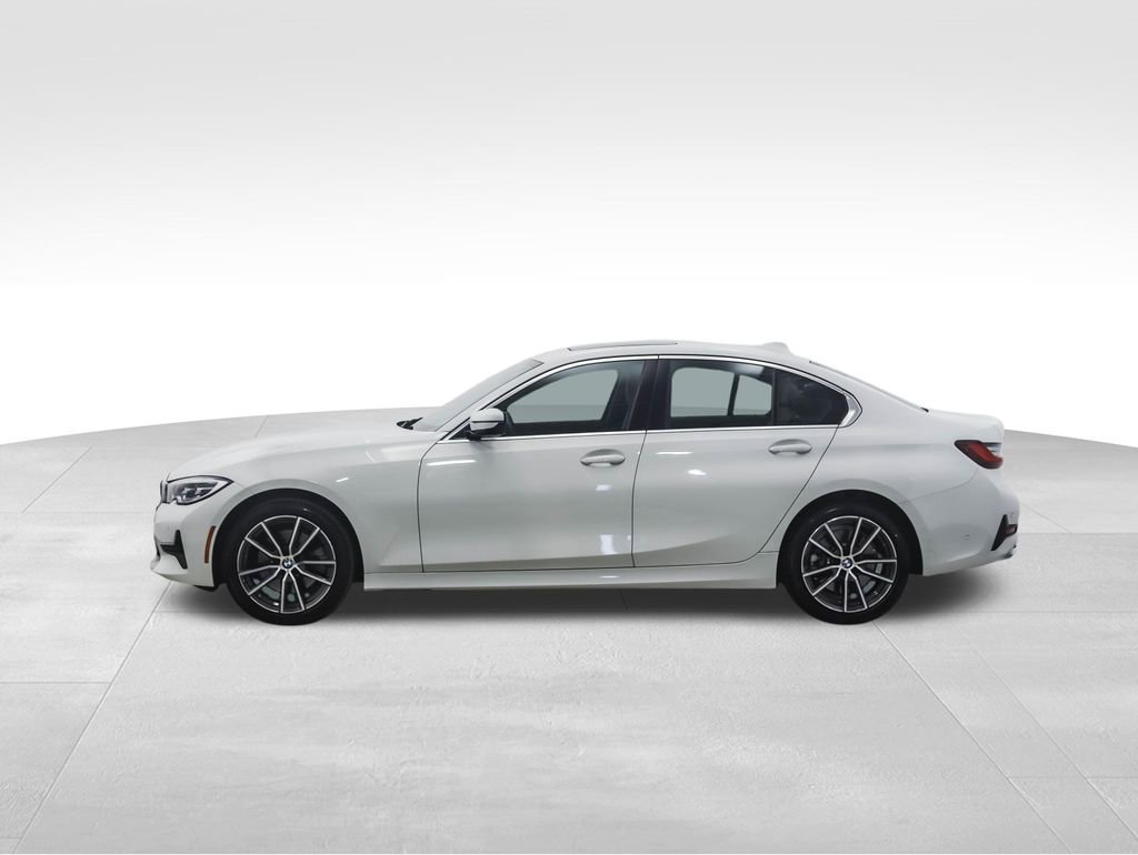 Used 2022 BMW 330i xDrive Sedan w/ Driving Assistance Package image 2