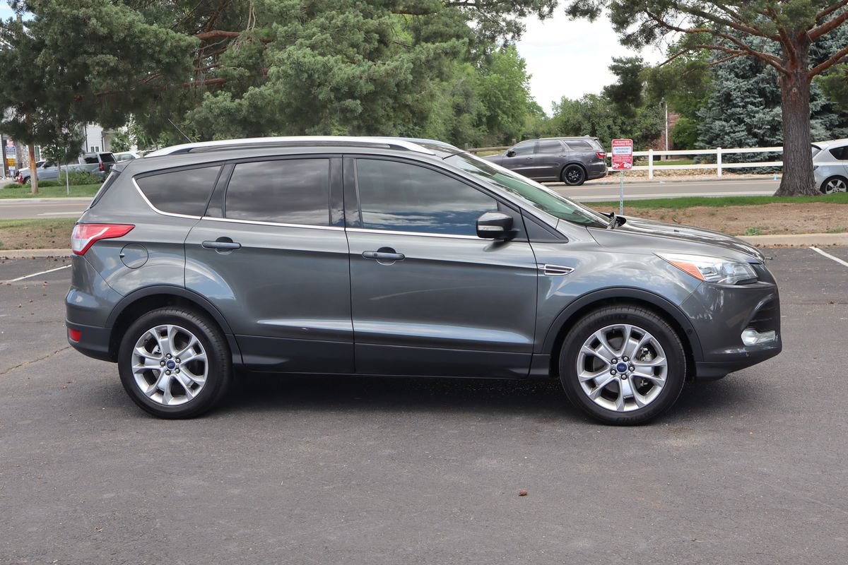 Used 2015 Ford Escape Titanium w/ Equipment Group 301A AWD/4WD image 3