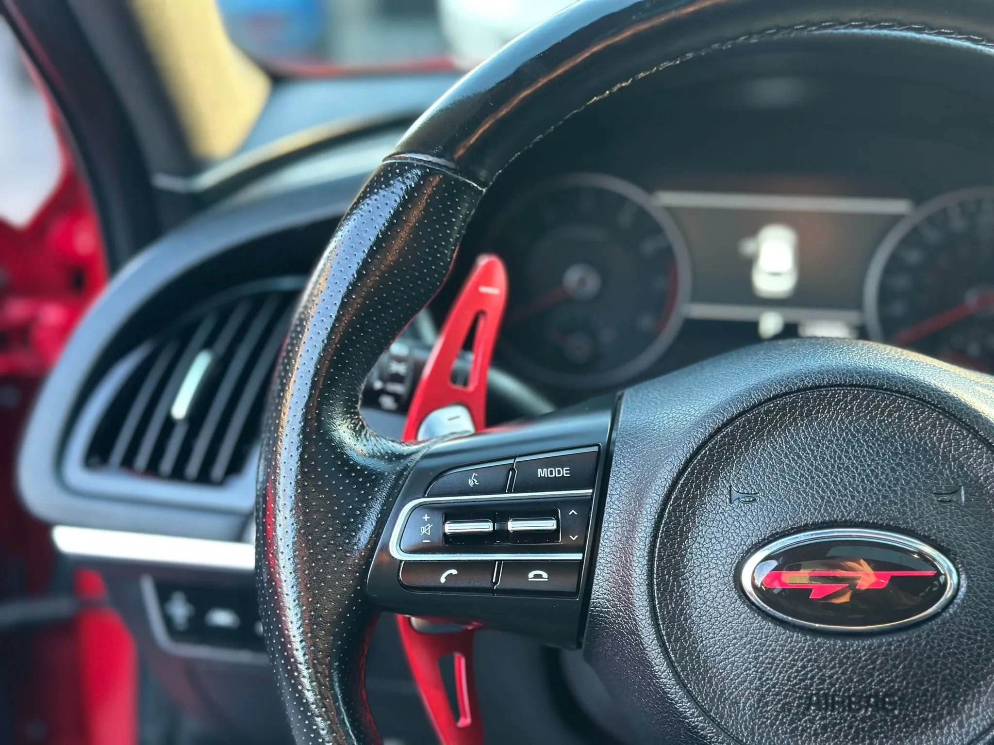 Used 2018 Kia Stinger GT2 image 40