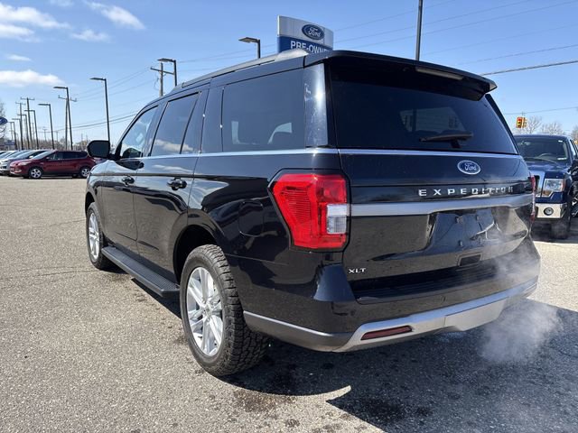 Used 2024 Ford Expedition XLT image 7