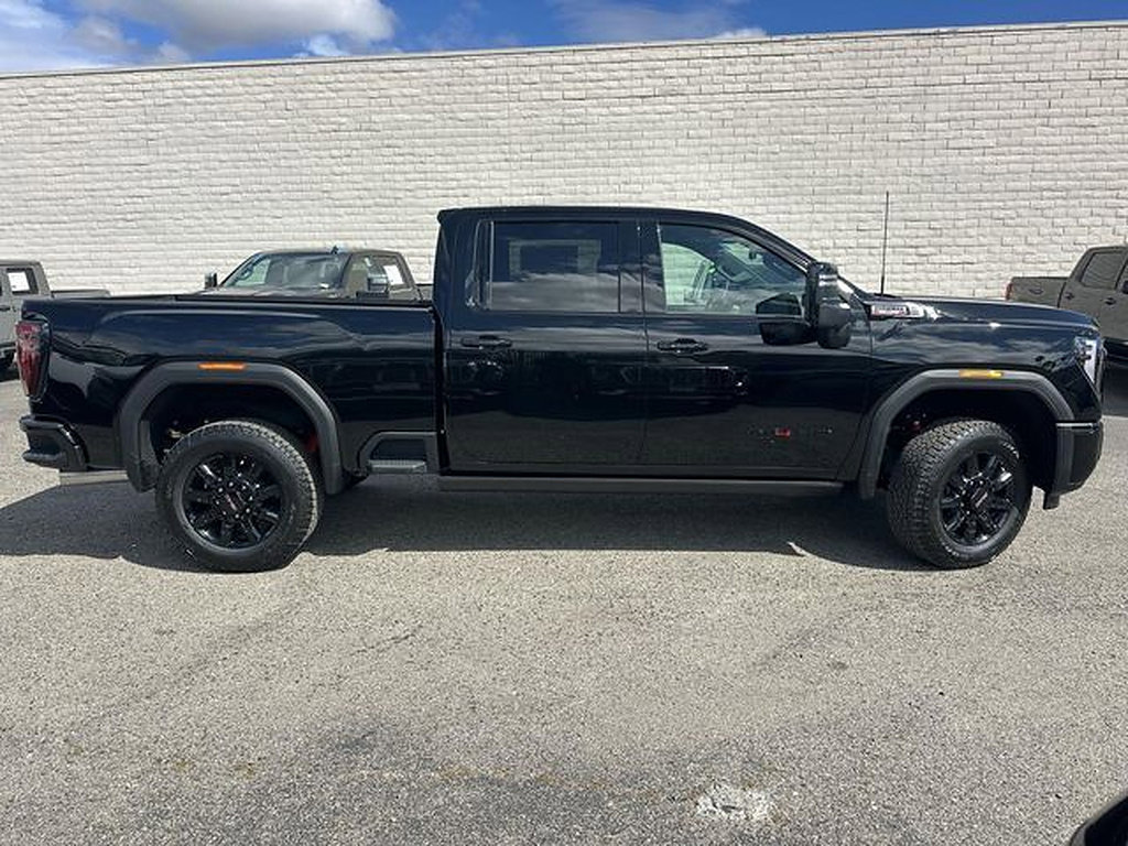 New 2026 GMC Sierra 2500 AT4 w/ AT4 Premium Plus Package AWD/4WD image 4