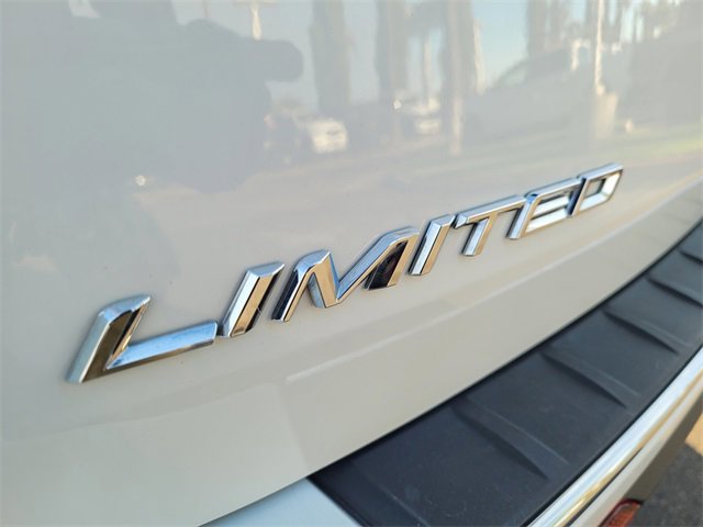 Used 2023 Ford Explorer Limited image 28