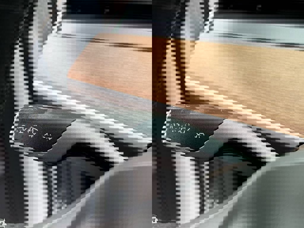 Used 2019 Tesla Model 3 Standard Range image 14