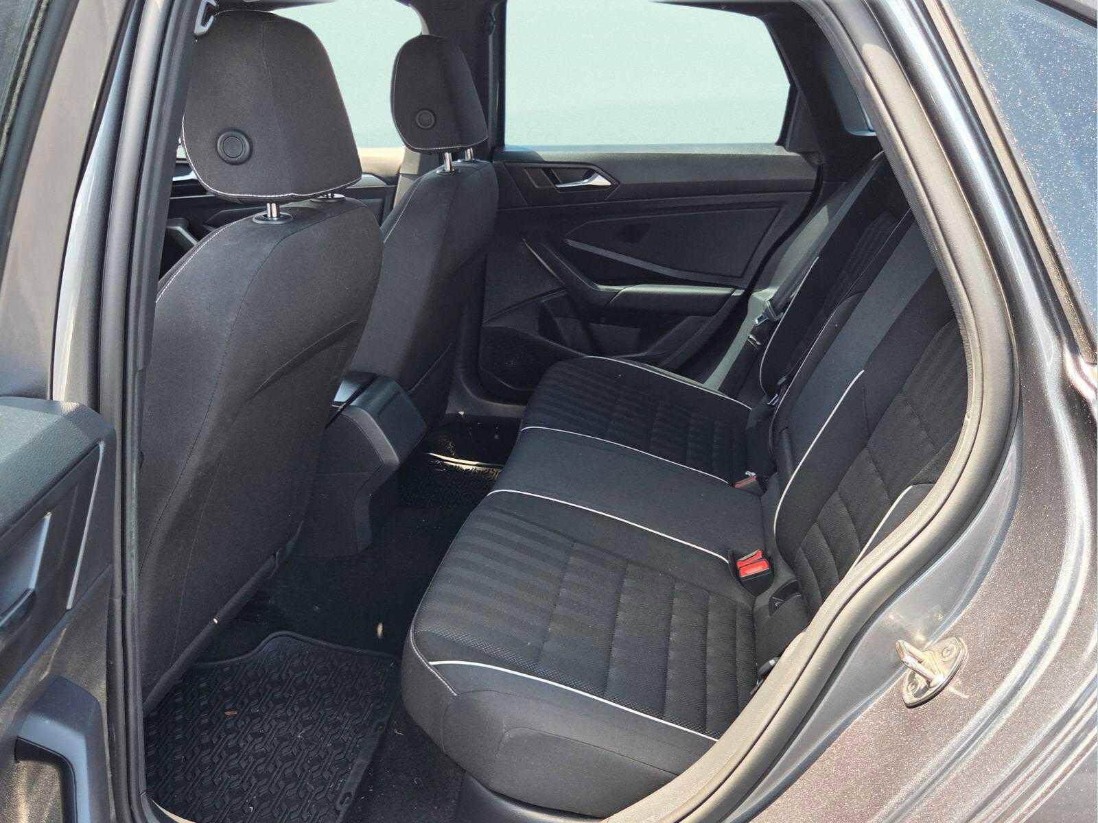 Used 2022 Volkswagen Jetta Sport FWD image 8