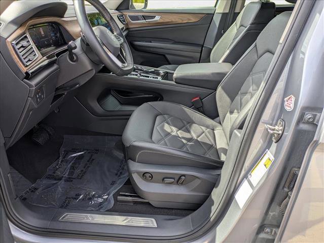 Used 2024 Volkswagen Atlas SE image 15