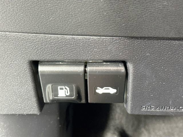 Used 2024 Nissan Kicks SV FWD image 22