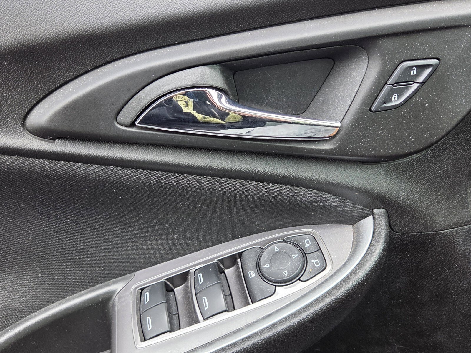 Used 2025 Chevrolet Malibu LS image 14