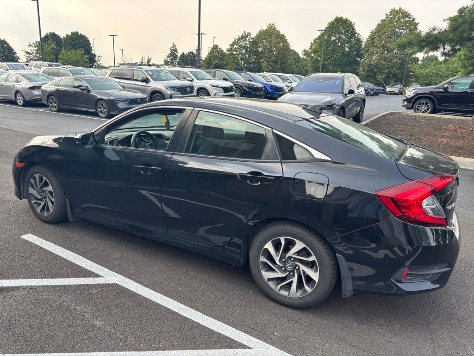 Used 2017 Honda Civic EX image 3