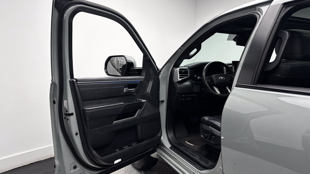 Used 2024 Toyota Tundra Platinum AWD/4WD image 16