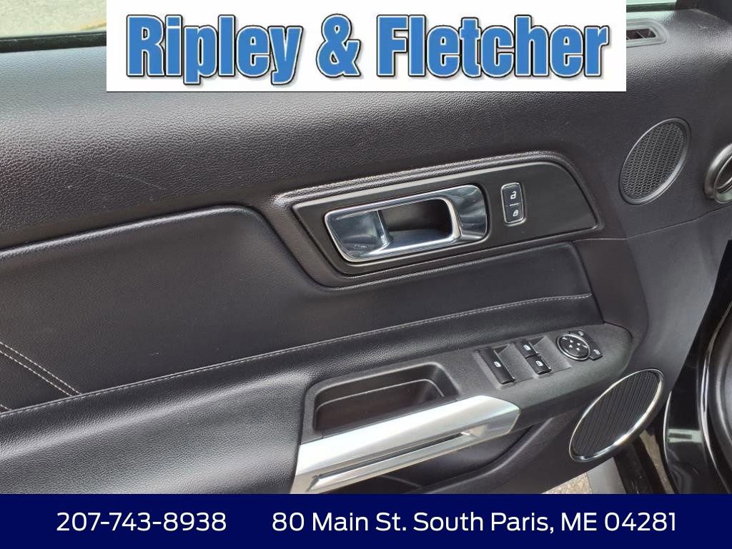 Used 2017 Ford Mustang Premium image 11