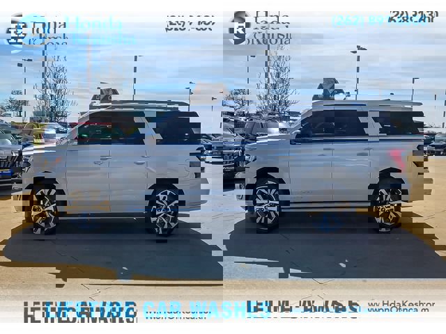 Used 2020 Ford Expedition Max Platinum image 2
