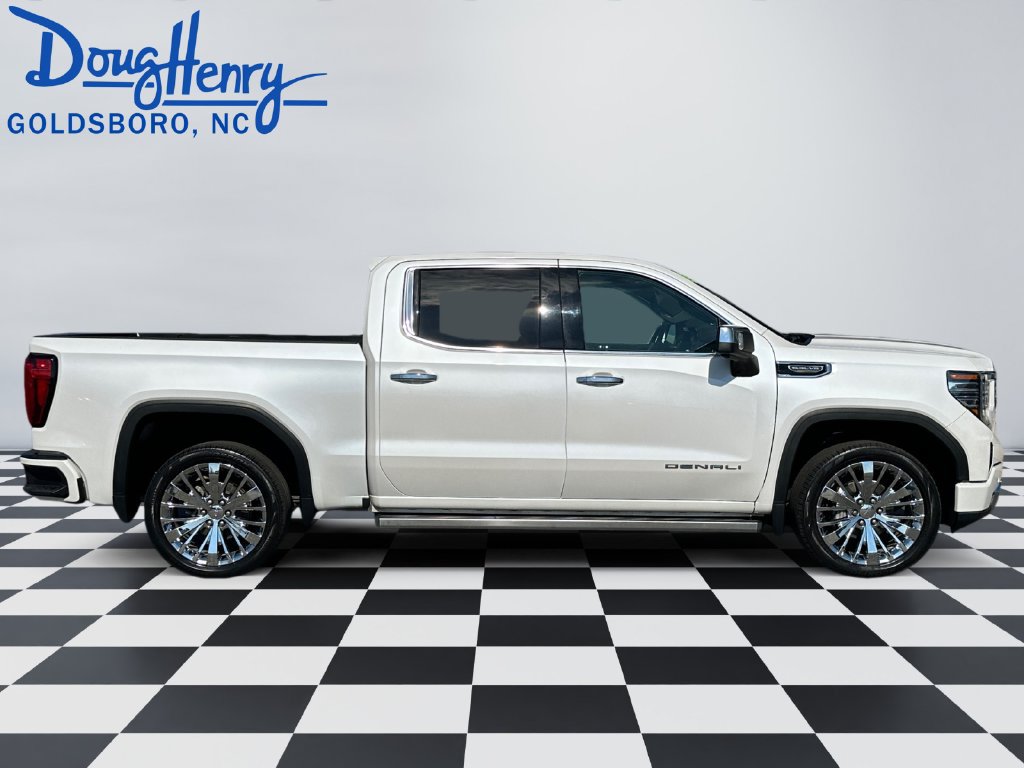 Used 2023 GMC Sierra 1500 Denali w/ Denali Reserve Package AWD/4WD image 6