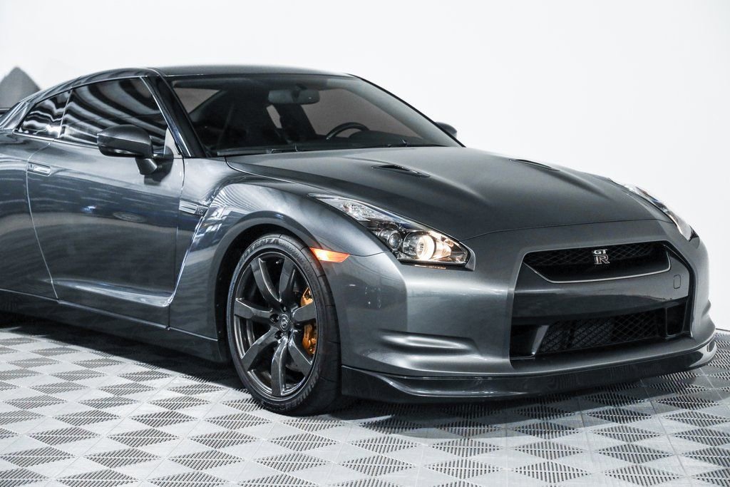 Used 2009 Nissan GT-R Premium image 7