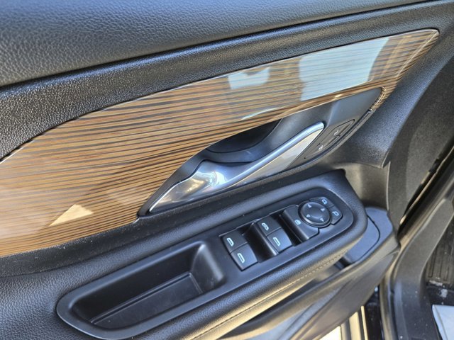 Used 2020 GMC Terrain SLE w/ Driver Convenience Package image 34