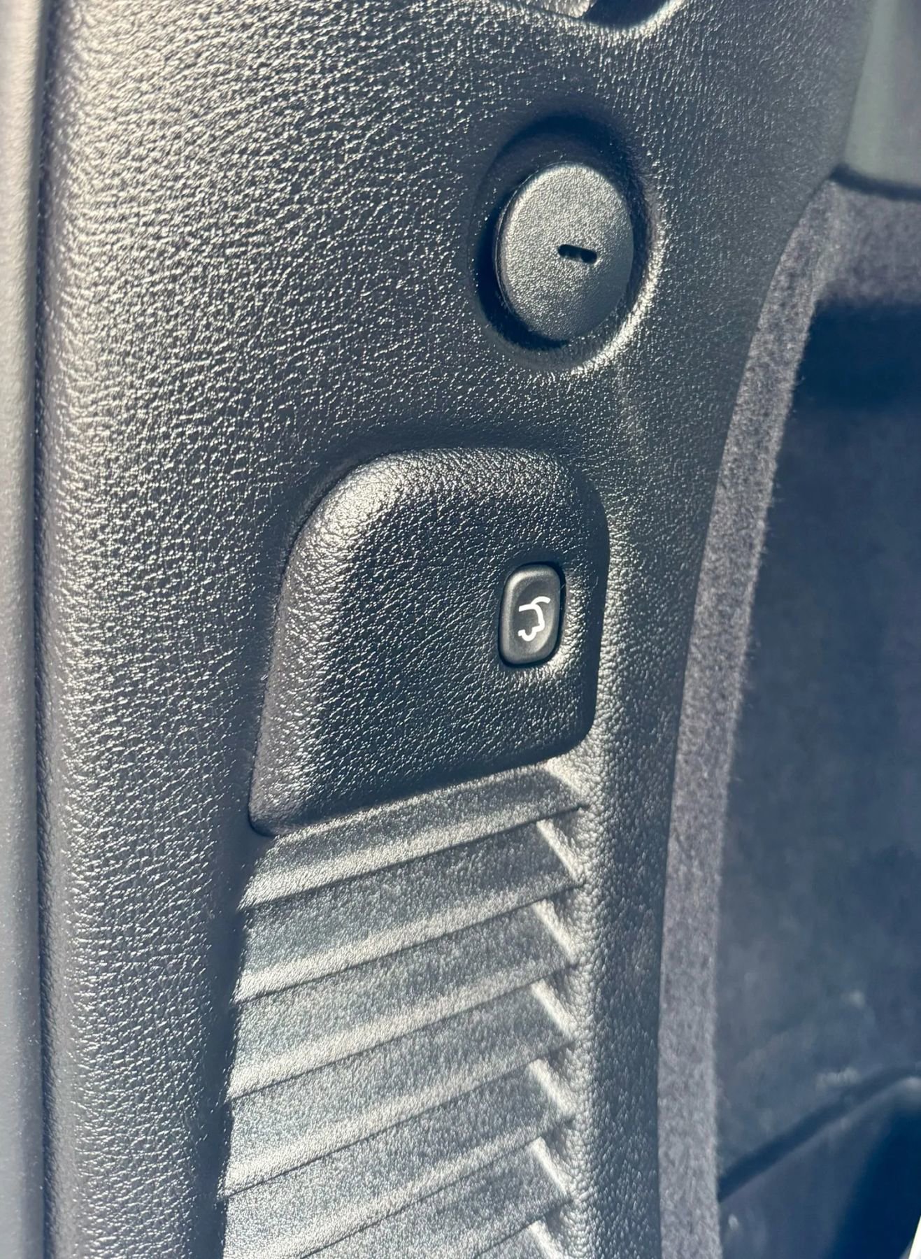 Used 2024 Dodge Durango R/T image 31