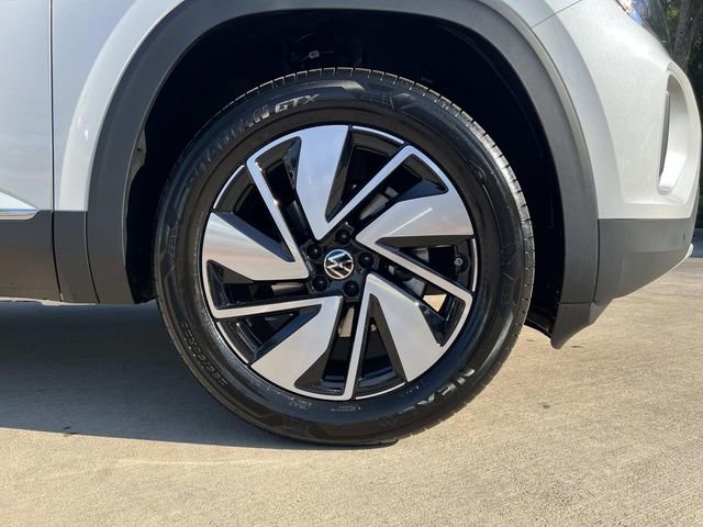 New 2026 Volkswagen Atlas SEL image 8