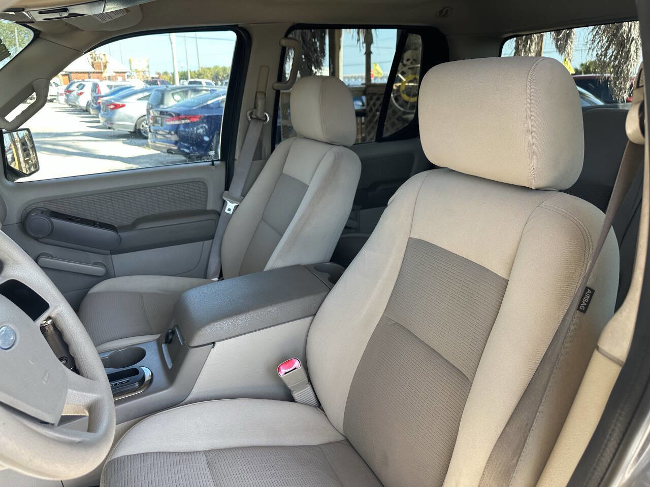 Used 2007 Ford Explorer Sport Trac XLT image 10