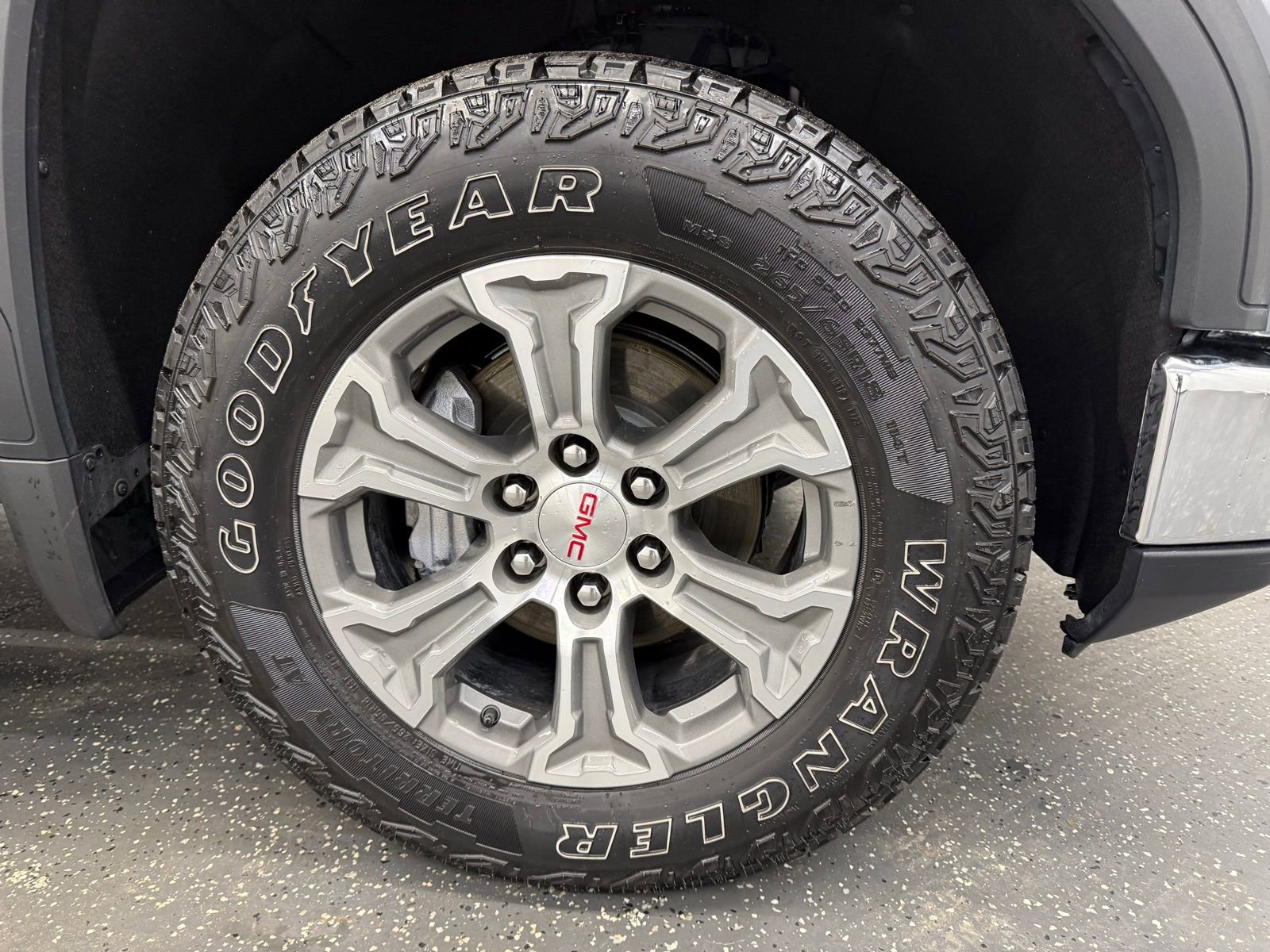 Used 2024 GMC Sierra 1500 SLE w/ Preferred Package image 21