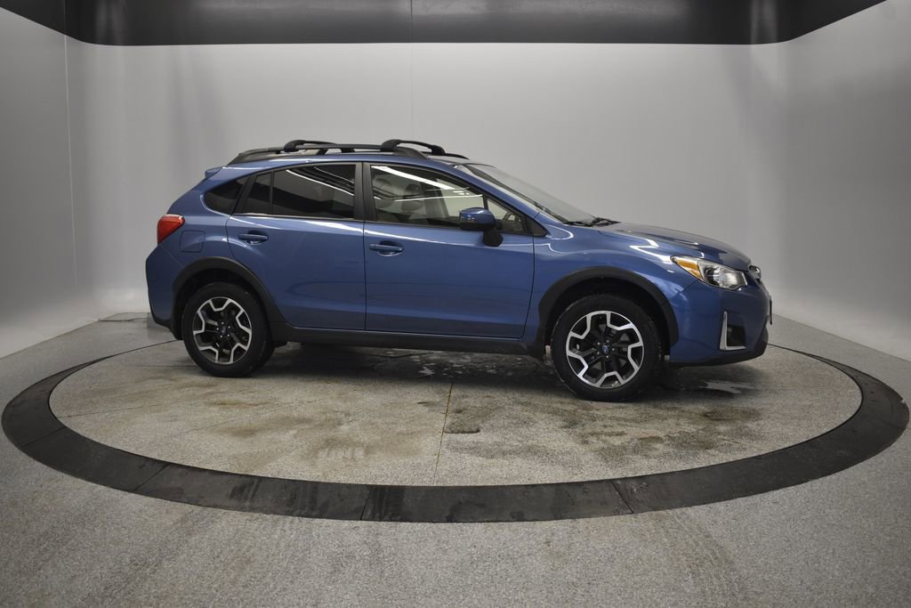 Used 2017 Subaru Crosstrek 2.0i Limited image 14