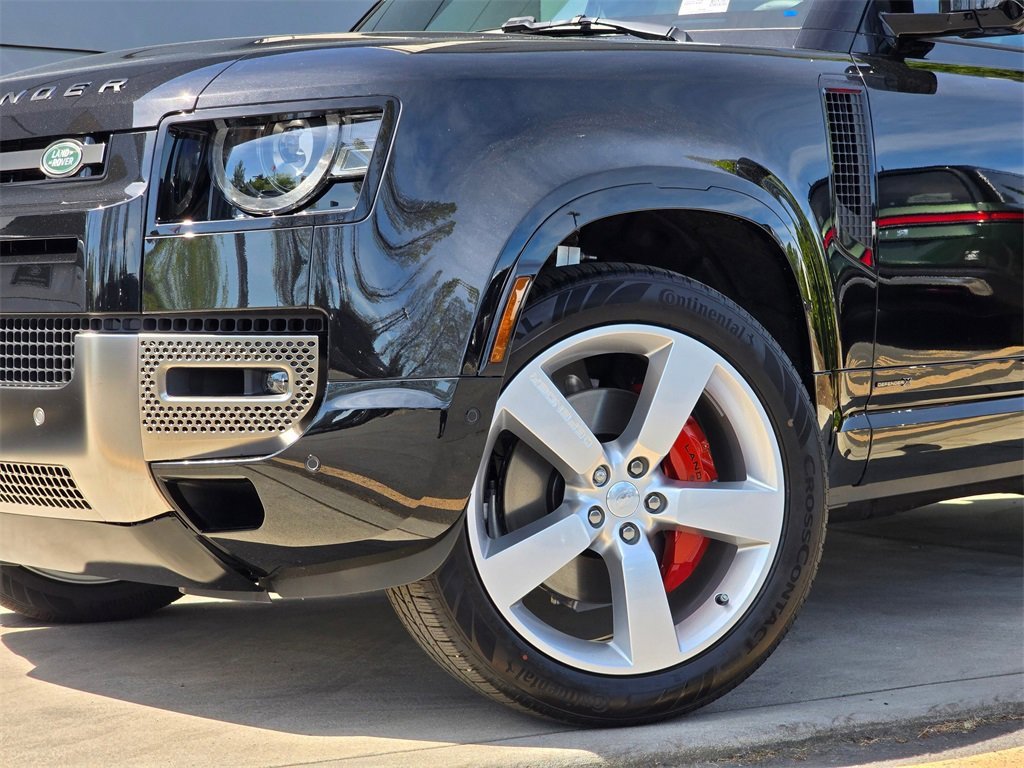 New 2025 Land Rover Defender 110 X image 2