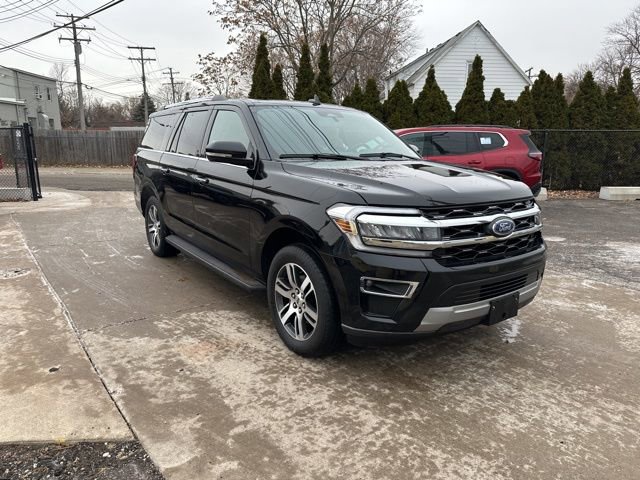 Used 2024 Ford Expedition Max Limited image 3