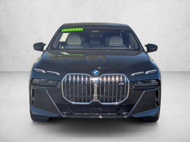 Used 2024 BMW i7 M70 w/ Premium Package image 6