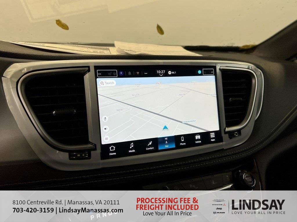 New 2026 Chrysler Pacifica Limited w/ S Appearance Package FWD image 35