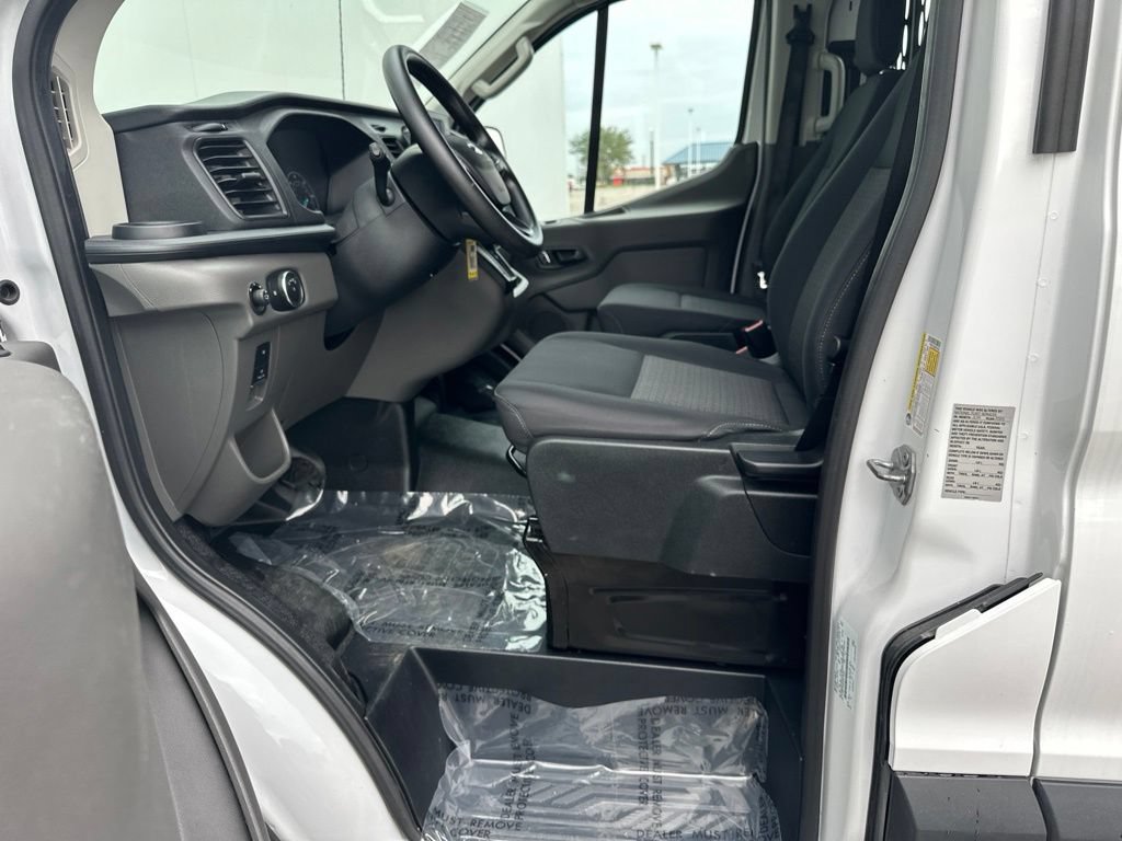 Certified 2025 Ford Transit 250 Low Roof w/ Exterior Upgrade Package RWD image 11