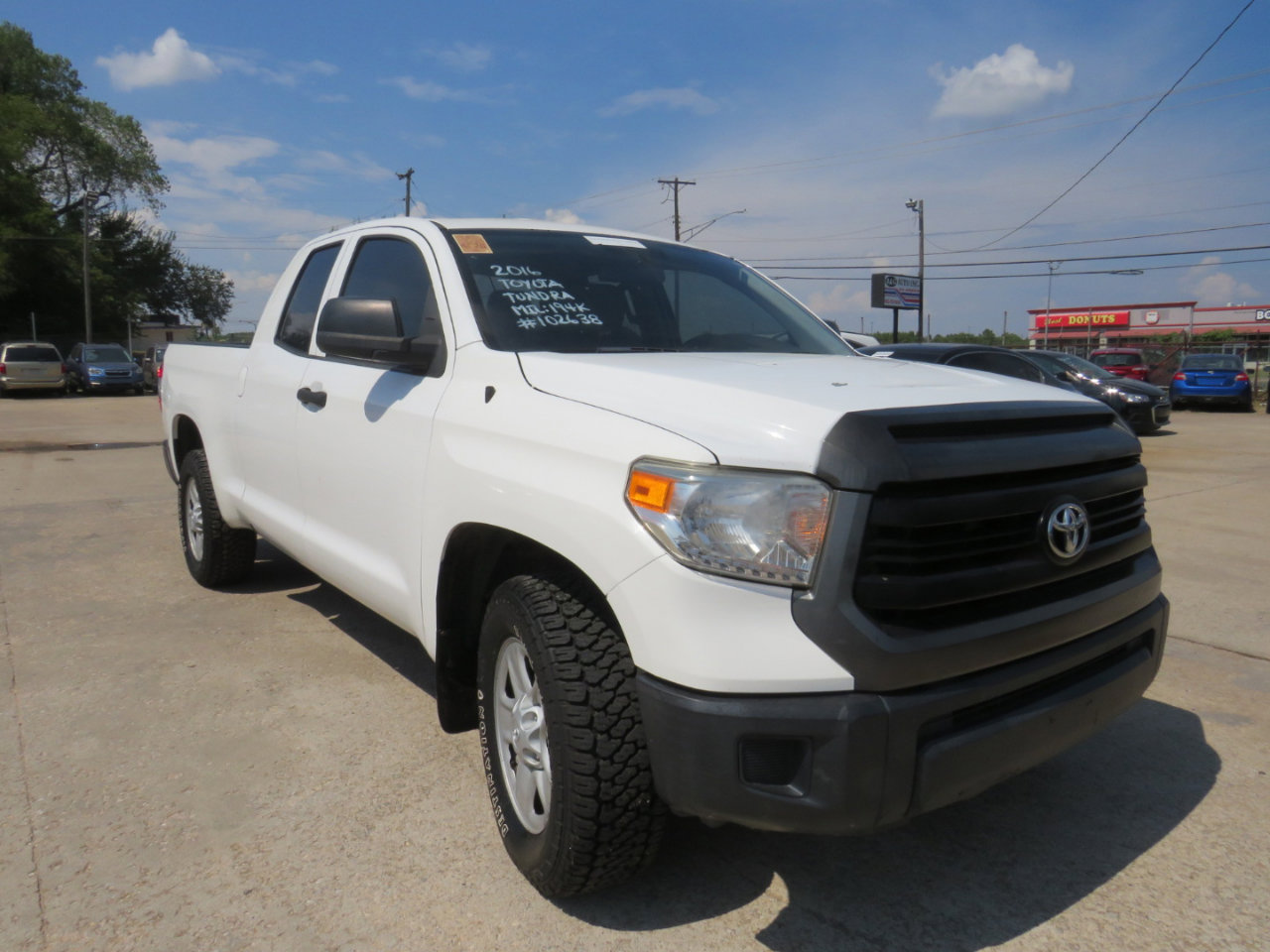 Used 2016 Toyota Tundra SR image 3