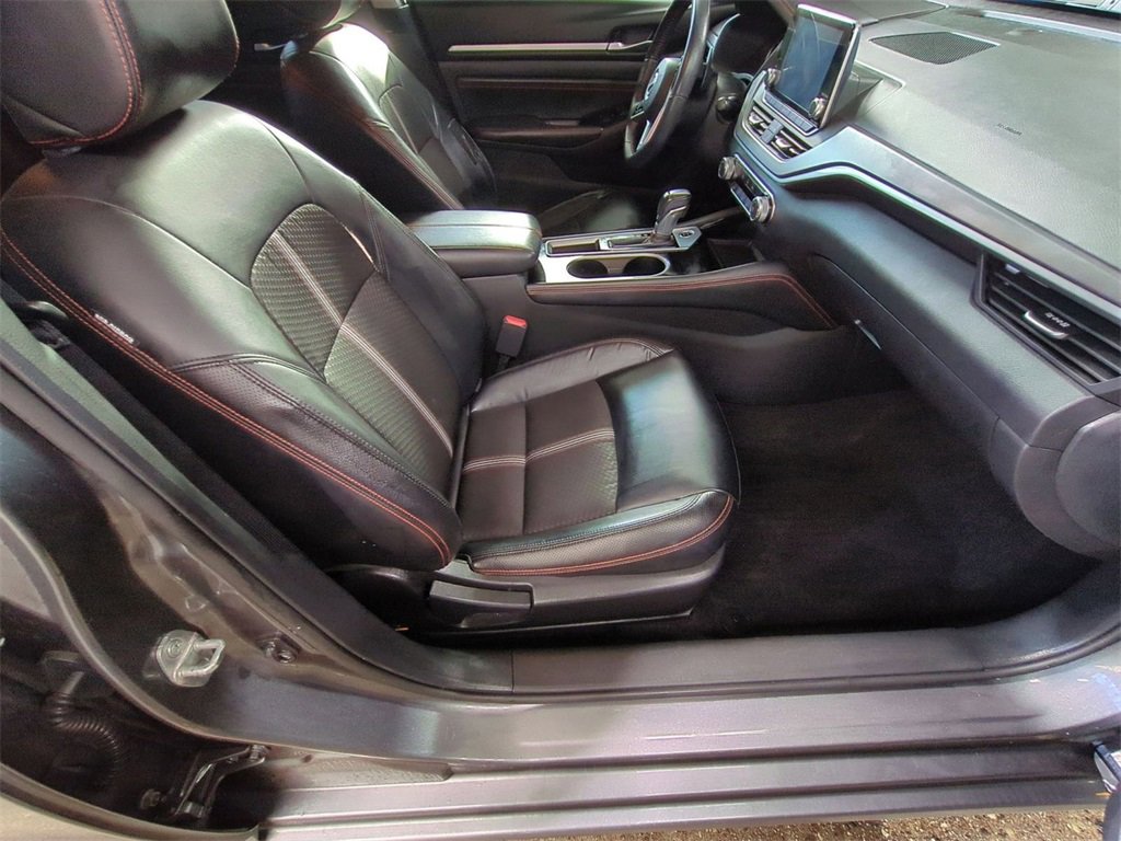Used 2023 Nissan Altima 2.5 SR image 28