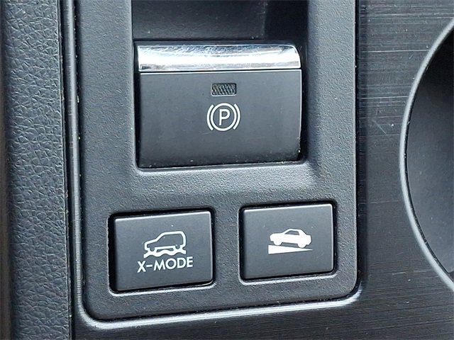 Used 2017 Subaru Outback 3.6R Limited image 26