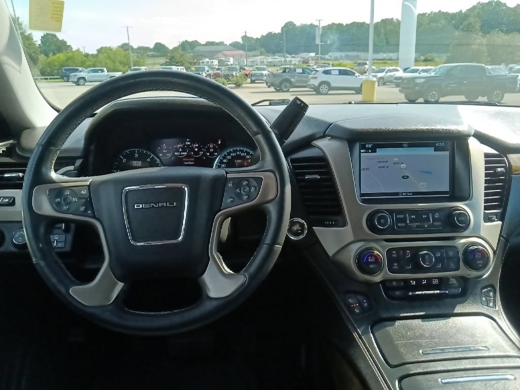 Used 2017 GMC Yukon Denali w/ Open Road Package AWD/4WD image 29