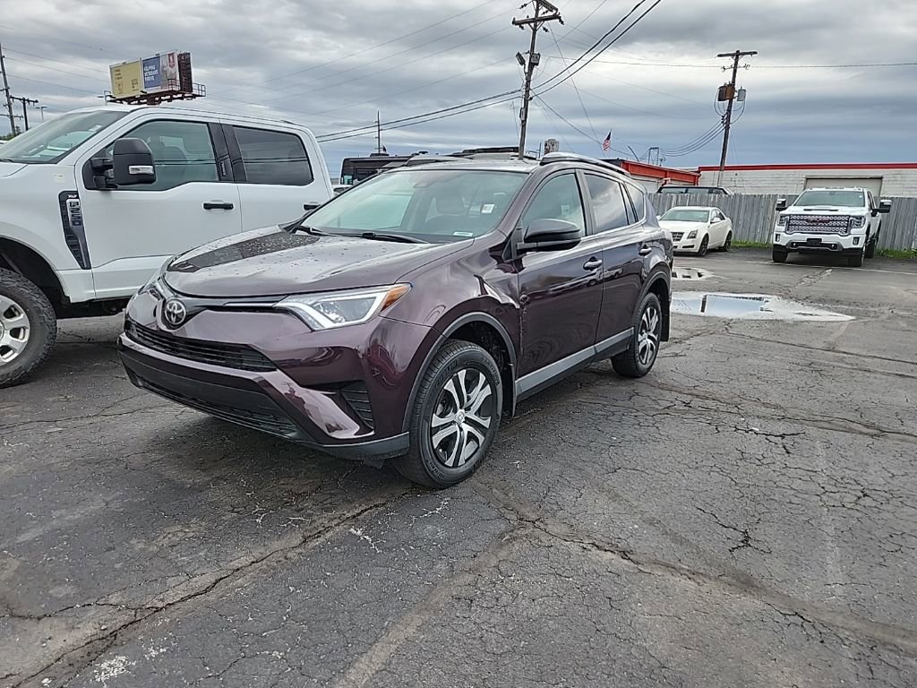 Used 2018 Toyota RAV4 LE w/ All Weather Liner Package image 4