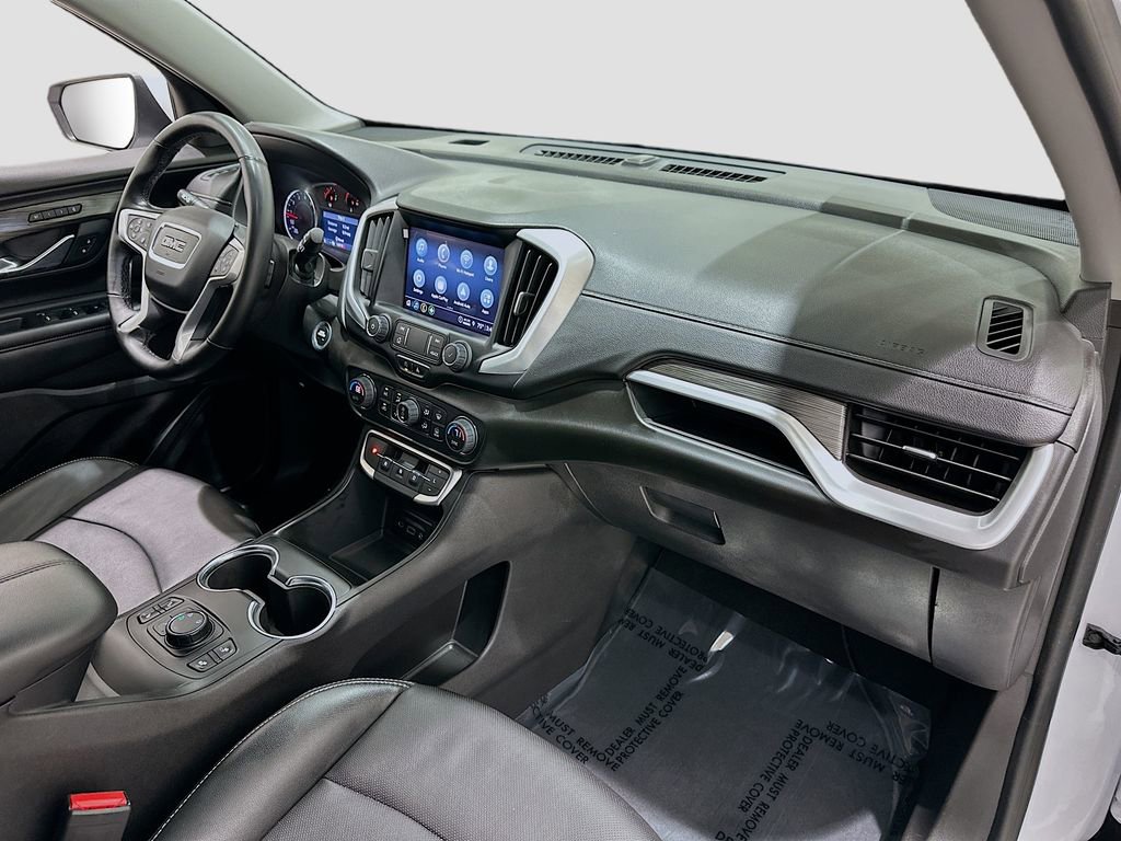 Used 2024 GMC Terrain SLT image 30