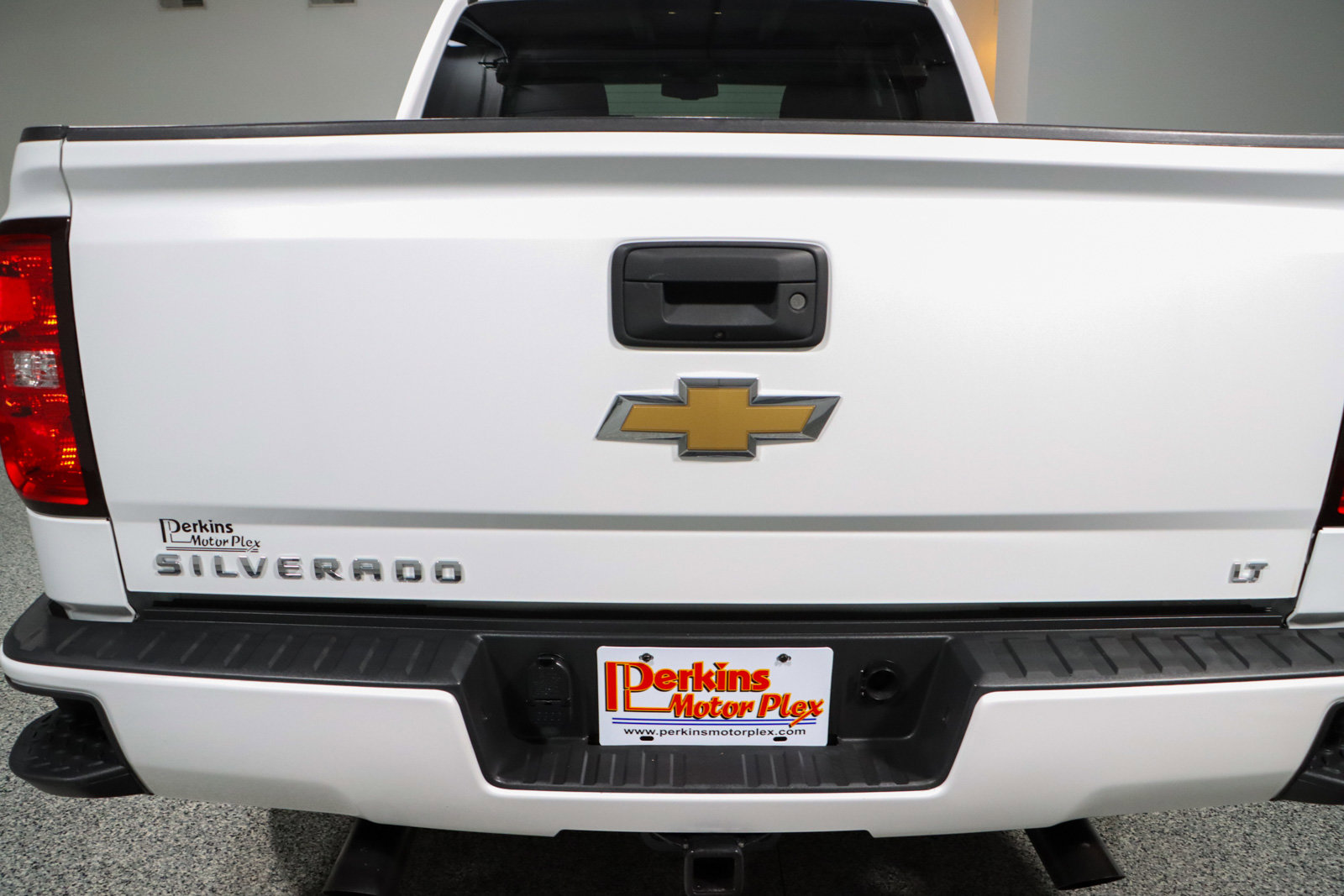 Used 2018 Chevrolet Silverado 1500 LT w/ All Star Edition image 8