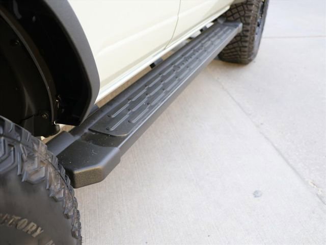 Used 2024 Ford Bronco Wildtrak image 14