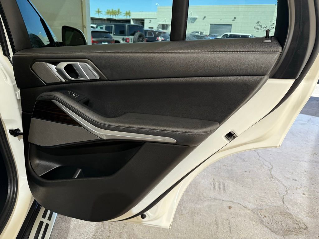 Used 2020 BMW X5 sDrive40i w/ Convenience Package image 17
