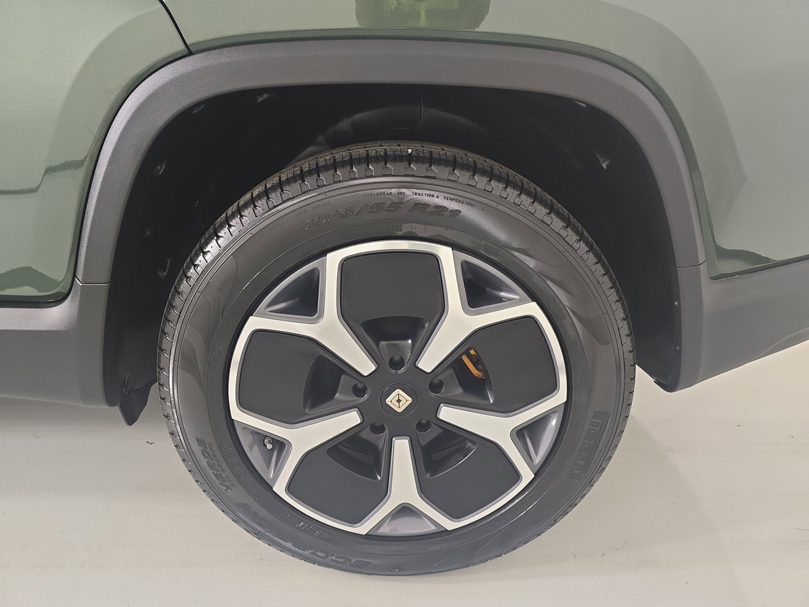 Used 2022 Rivian R1T Adventure AWD/4WD image 10