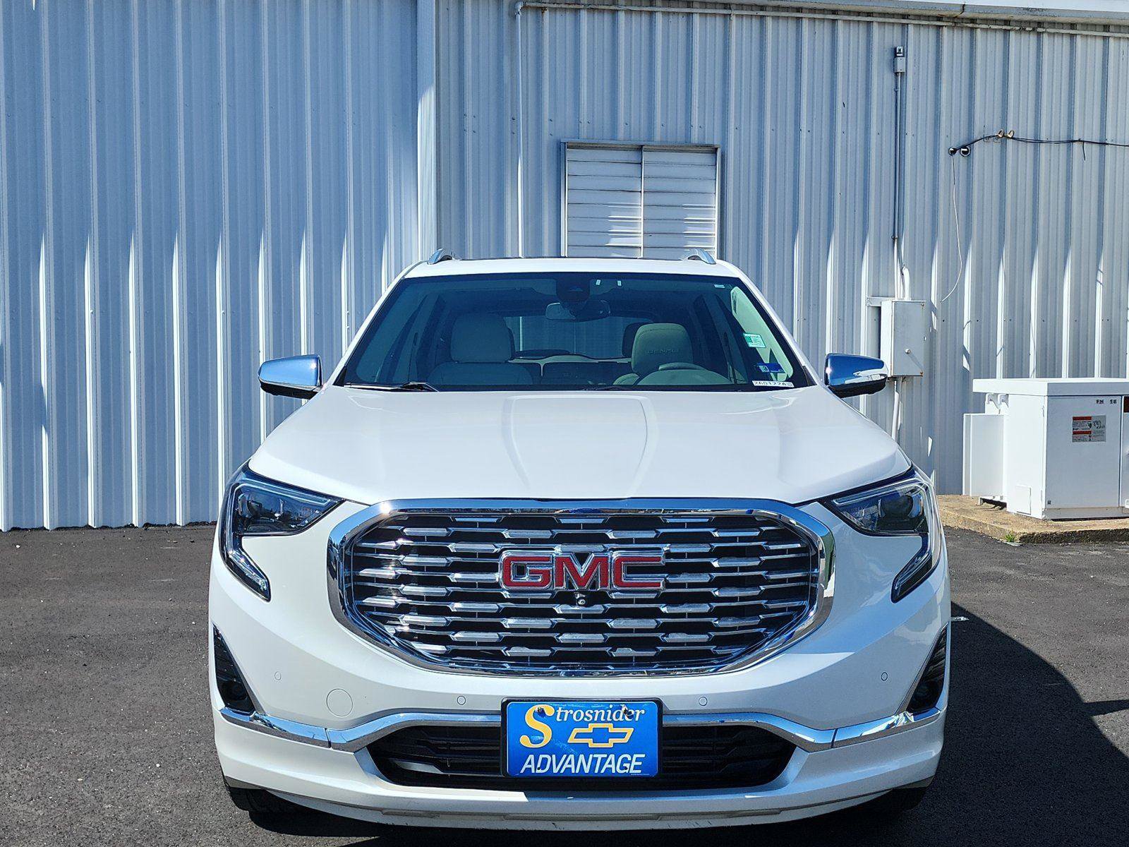 Used 2021 GMC Terrain Denali w/ Denali Premium Package image 8