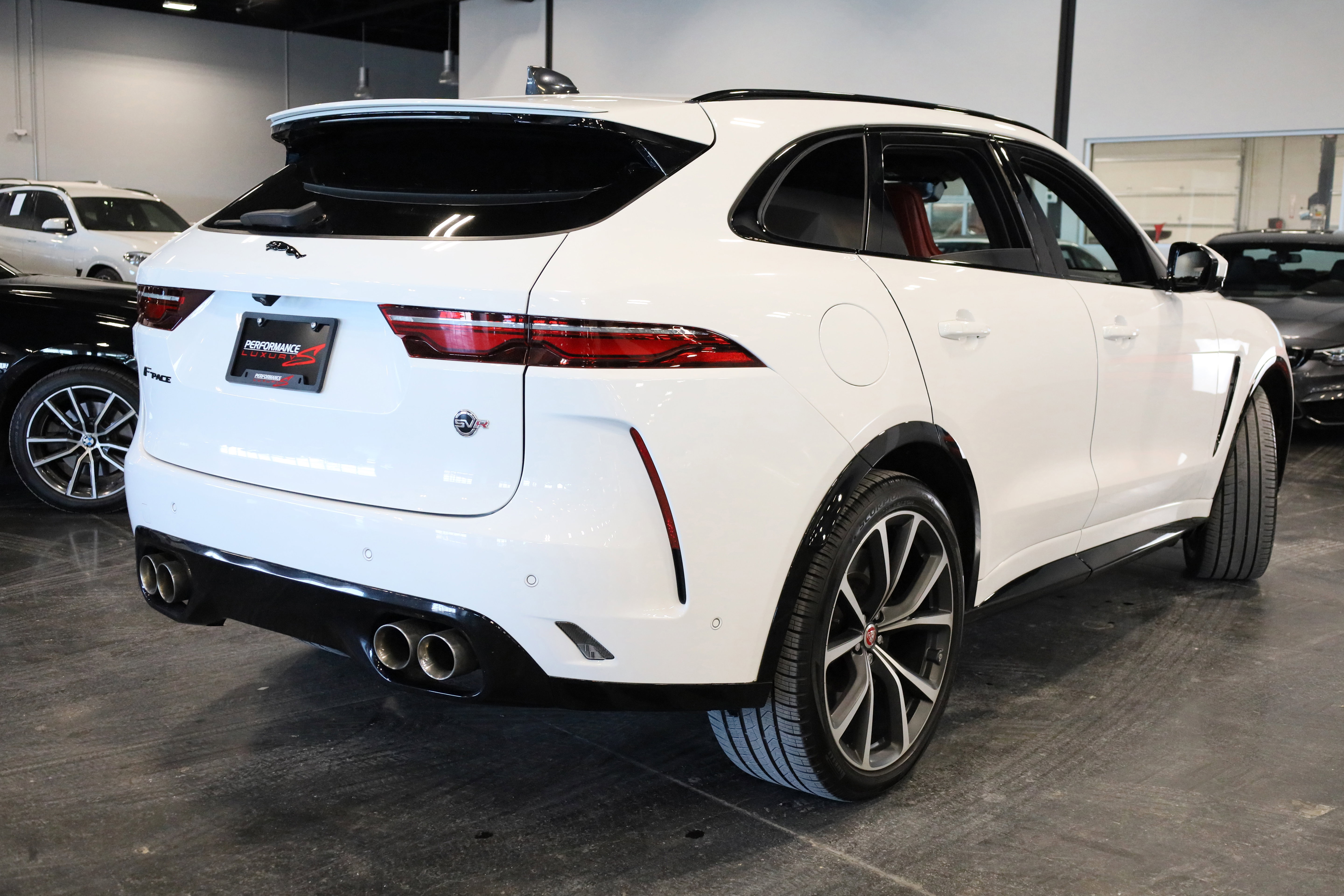 Used 2023 Jaguar F-PACE SVR image 6