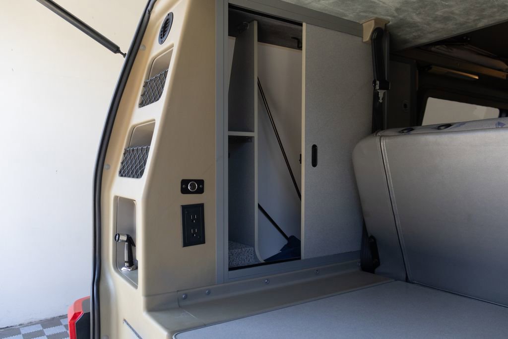 Used 1997 Volkswagen Eurovan Camper FWD image 19