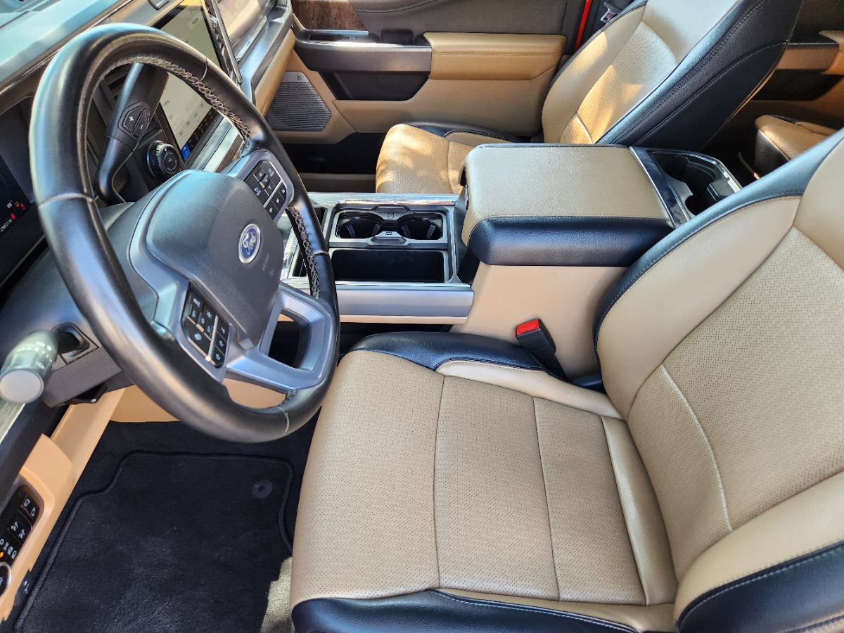 Used 2025 Ford F350 Lariat w/ Lariat Ultimate Package AWD/4WD image 29