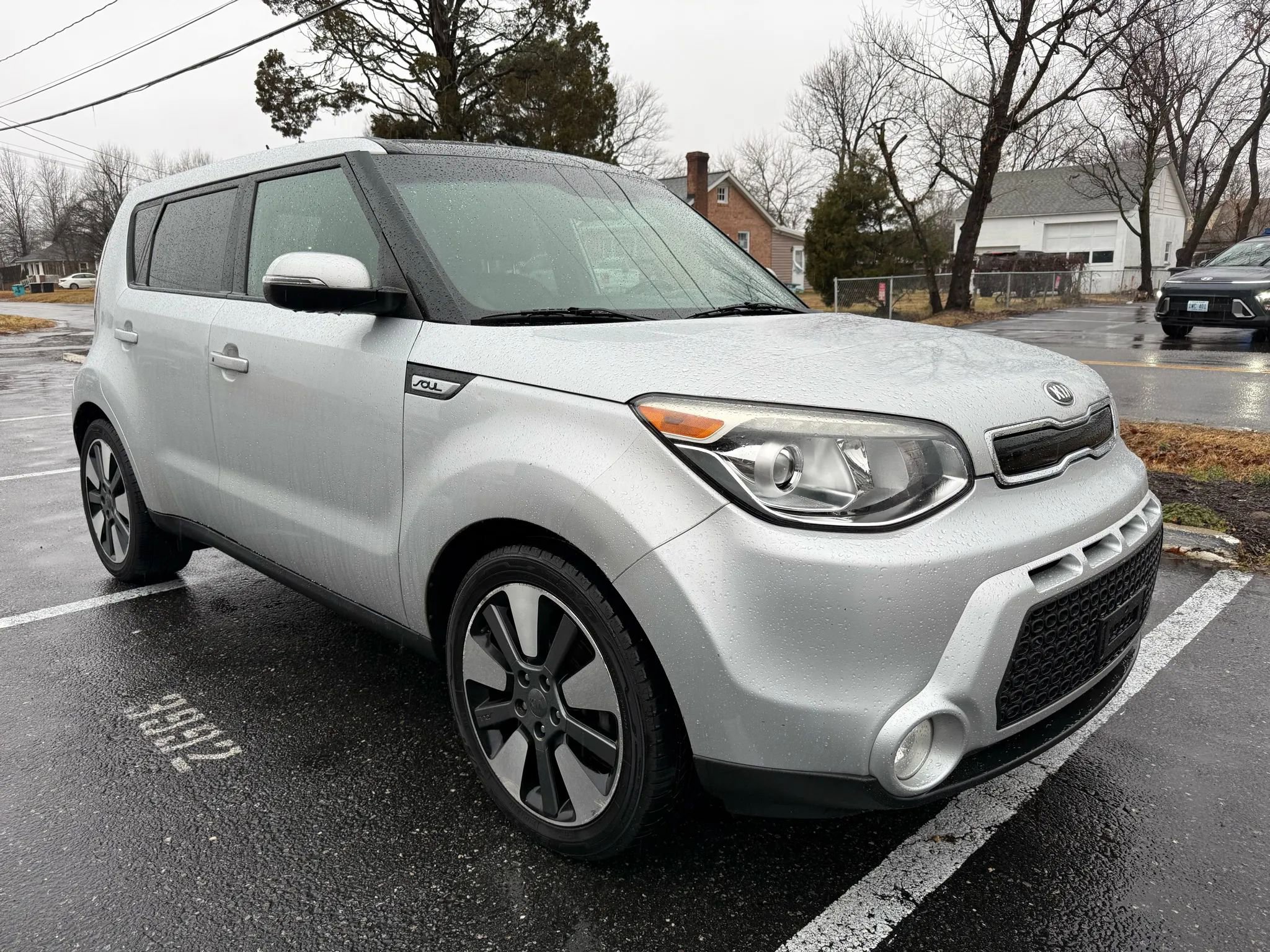 Used 2015 Kia Soul ! w/ Sun & Sound Package image 2
