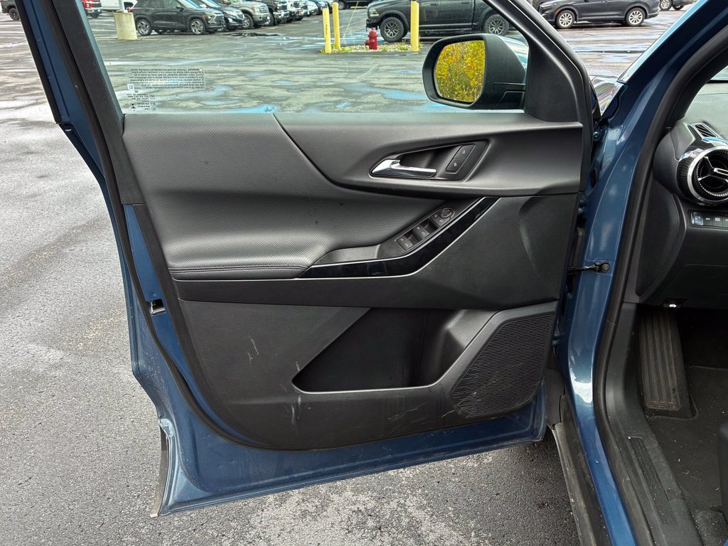 Used 2026 Chevrolet Equinox LT AWD/4WD image 5