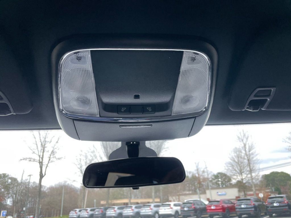 Used 2021 Jeep Grand Cherokee Laredo image 15