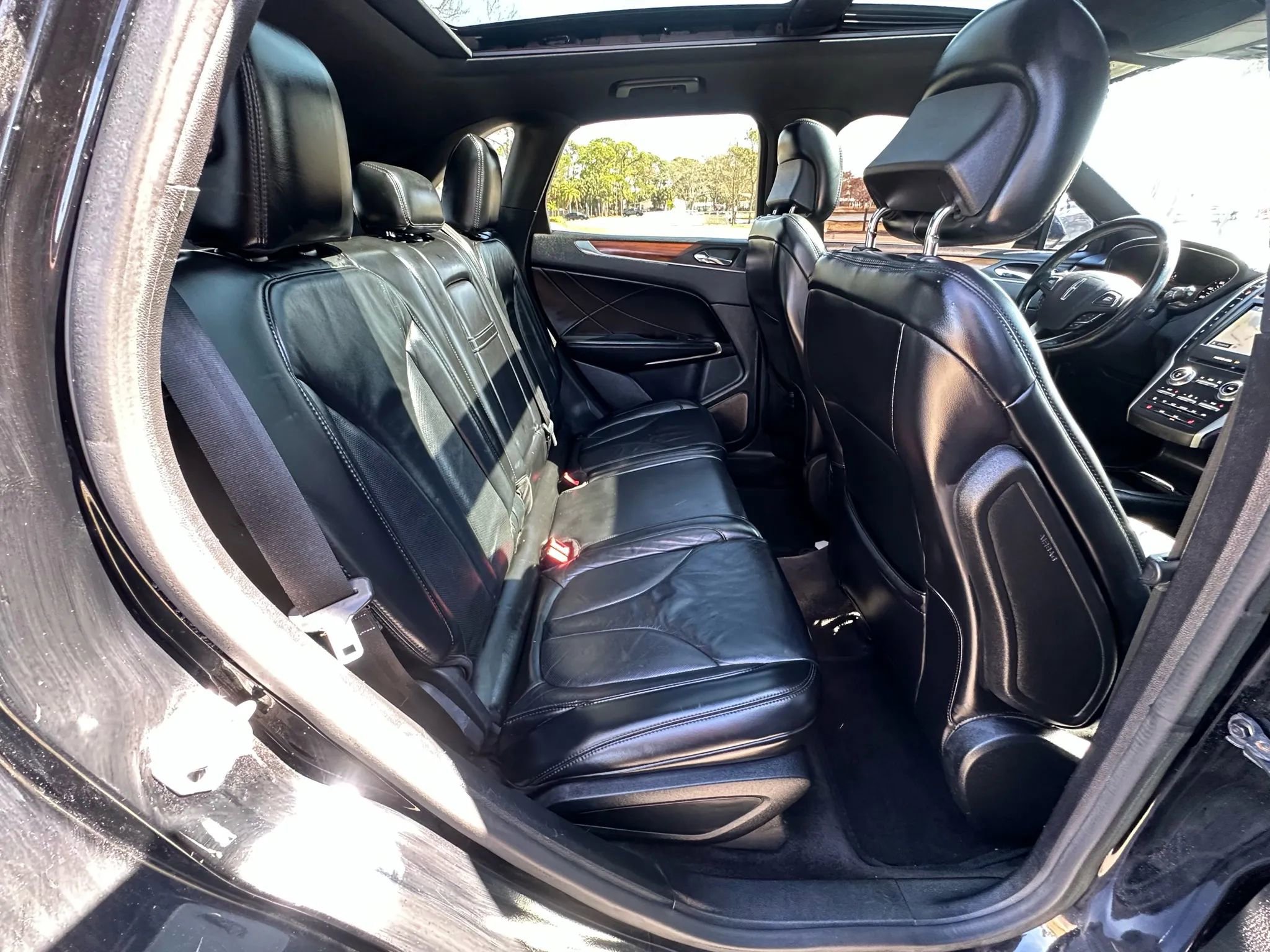 Used 2017 Lincoln MKC Select image 14