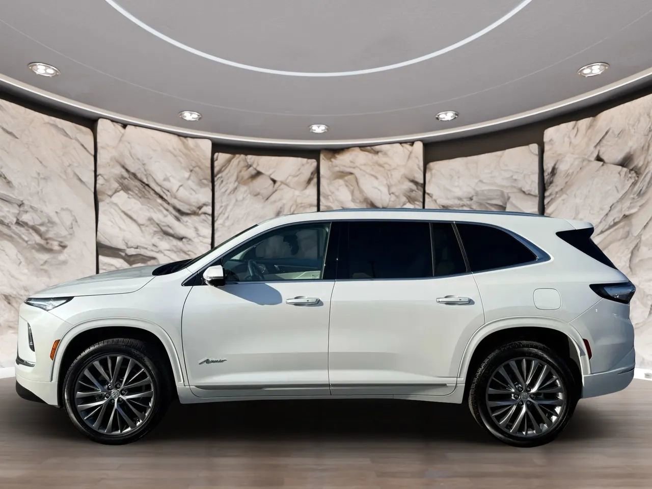 Used 2025 Buick Enclave Avenir w/ Trailering Package, 5000 lbs. image 6