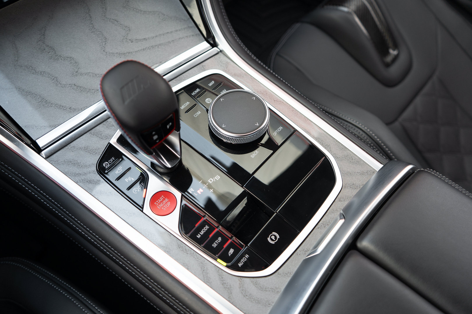 Used 2023 BMW M8 Competition w/ M Carbon Exterior Package AWD/4WD image 24