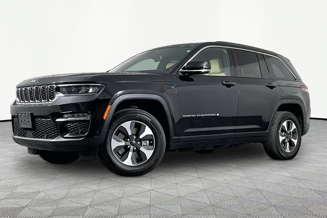 Used 2022 Jeep Grand Cherokee Limited 4xe w/ Luxury Tech Group II AWD/4WD image 1